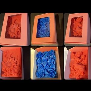 I make custom soaps tell me a color and scent!